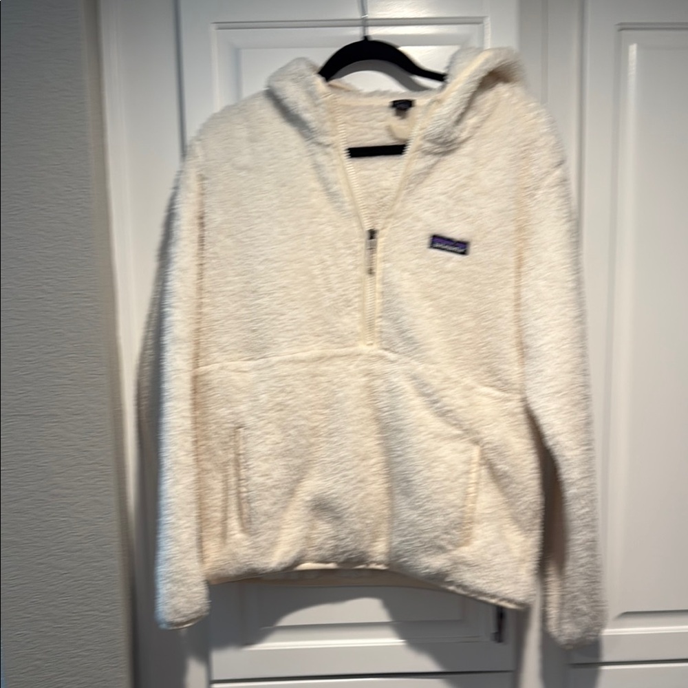 Patagonia Cream Fleece Jacket